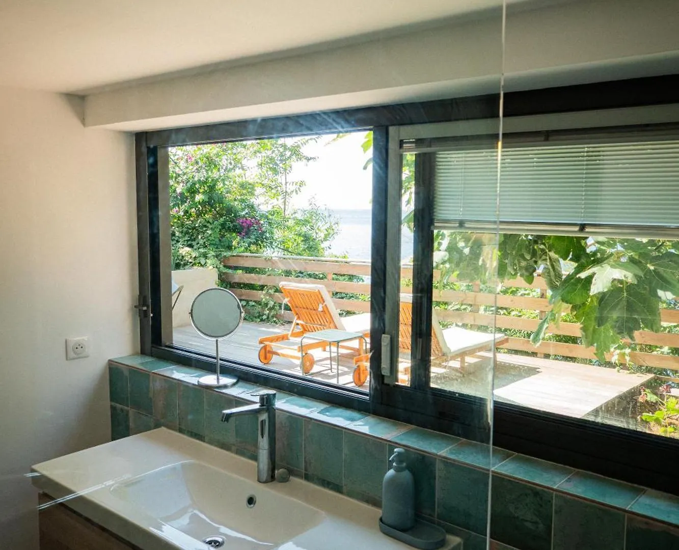 Cabanon Moderne, Les Pieds Dans L'Eau, 2 Chambres Le Pradet Frankrike